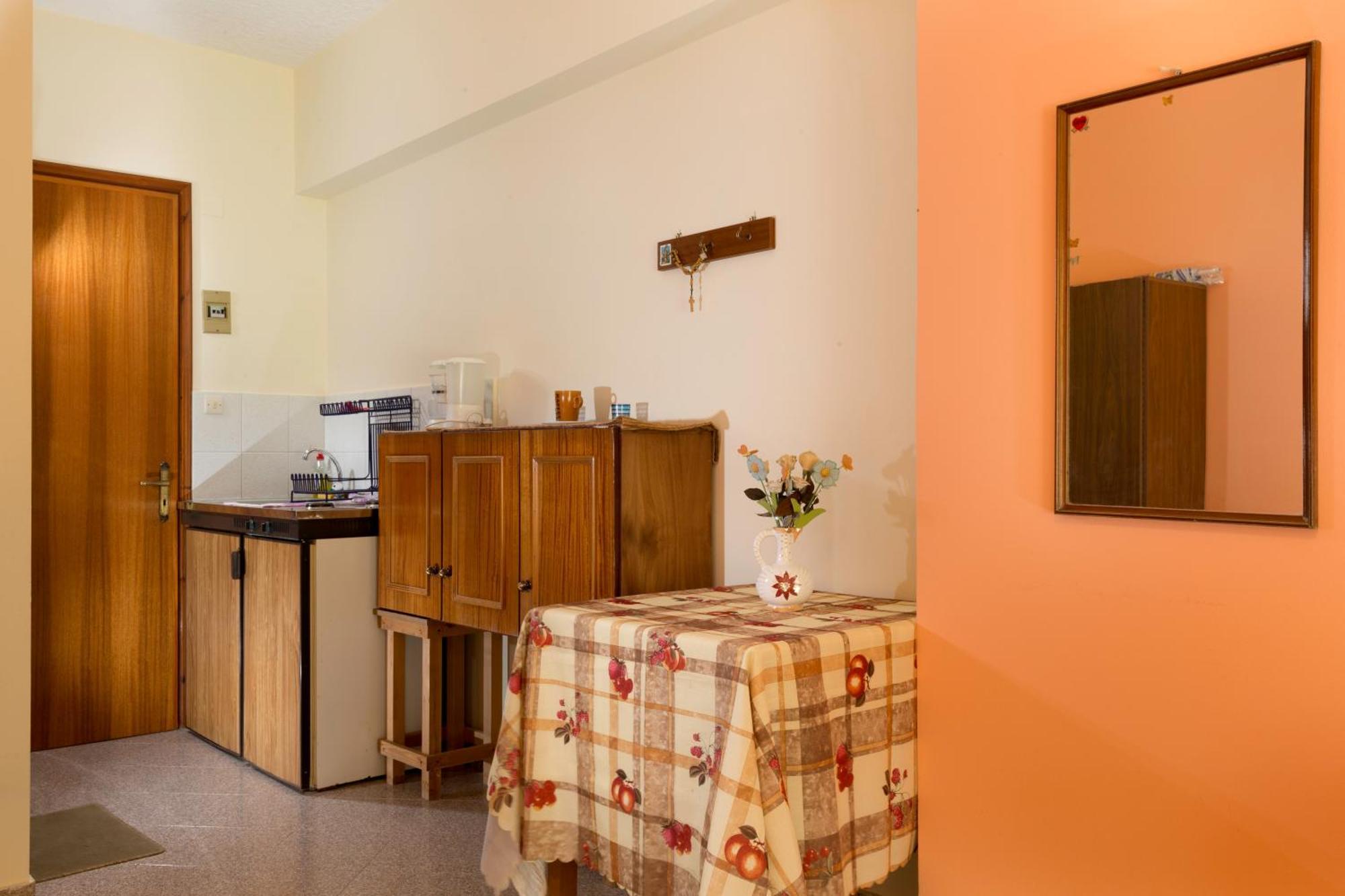 Cozy Archangelos Apartments With Private Parking Dış mekan fotoğraf